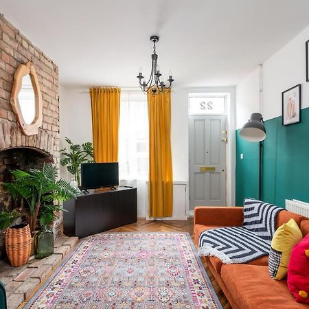 Pass The Keys Gorgeous Terrace Near Bishy Road Vila York Exterior foto